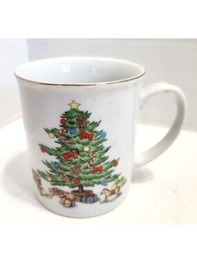 Vintage Holiday Hostess Christmas Tree Mug Holiday Ceramic Cup with Gold Rim REA